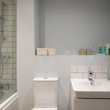 Modern And Stylish 1 Bedroom In The Heart Of * Birmingham